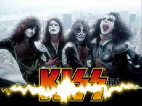 kiss destroyer pic
